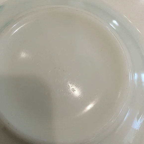 Vintage Pyrex 444 White Butterprint Amish Mixing Bowl 4Qt Blue Oven Ware USA - Picture 7 of 7